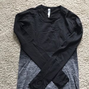 Size 6 Lululemon Long sleeve shirt